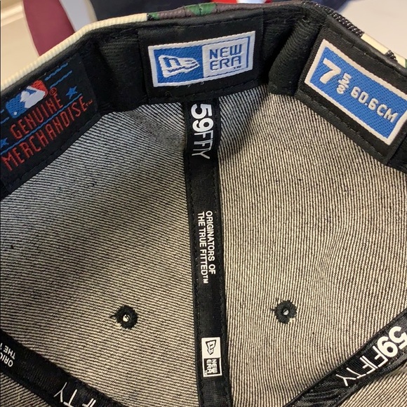 Hat - Picture 4 of 4